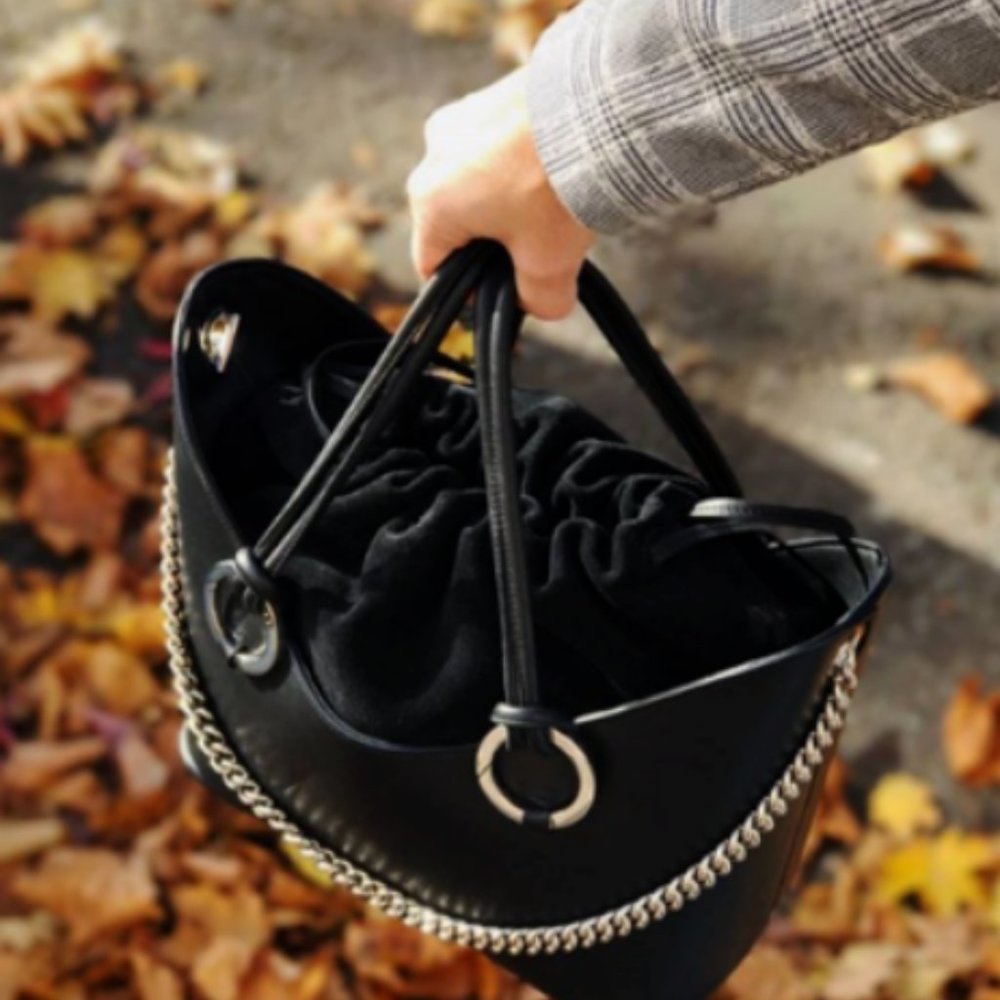 MELI MELO ORNELLA Tote Bag in Black MSRP $695 made in ITALY Classic Clearance